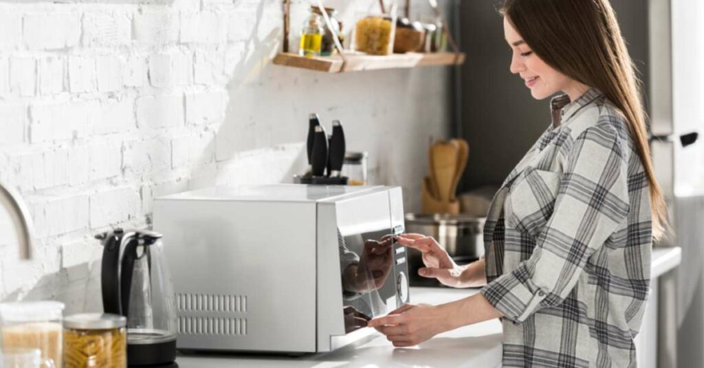 Induction Cooker Vs Microwave Oven