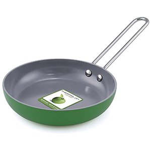 green pan fry pan for eggs
