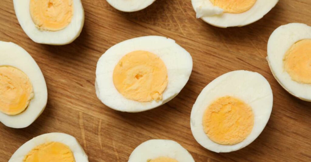 can you microwave a peeled hard boiled egg