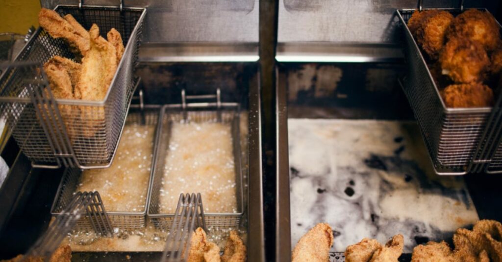can you use peanut oil in a deep fryer?