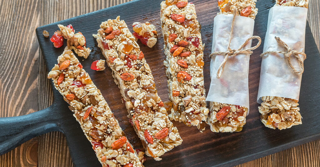 How to Use Quick Oats for Homemade Granola Bars