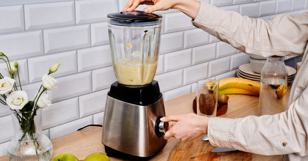 how to use a blender